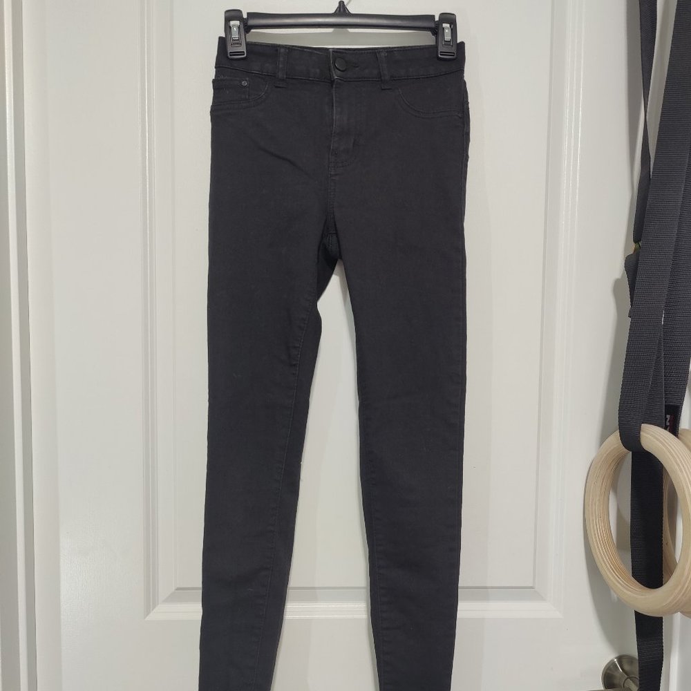 Black skinny jeans Size 2